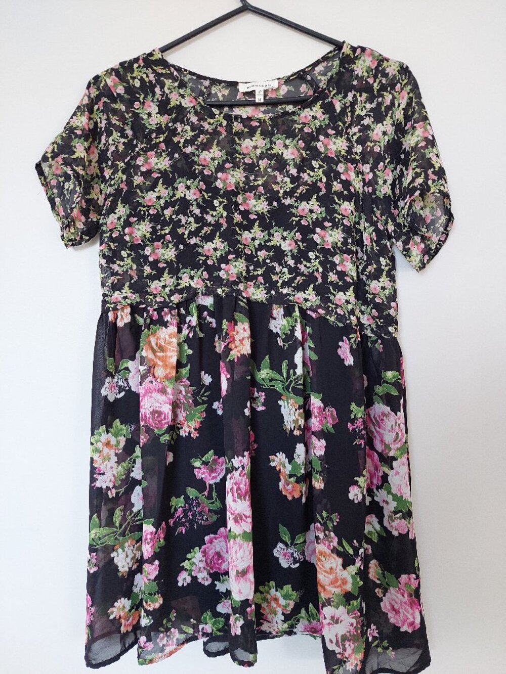 Monteau Los Angeles Size M Dress Rose Floral Print
